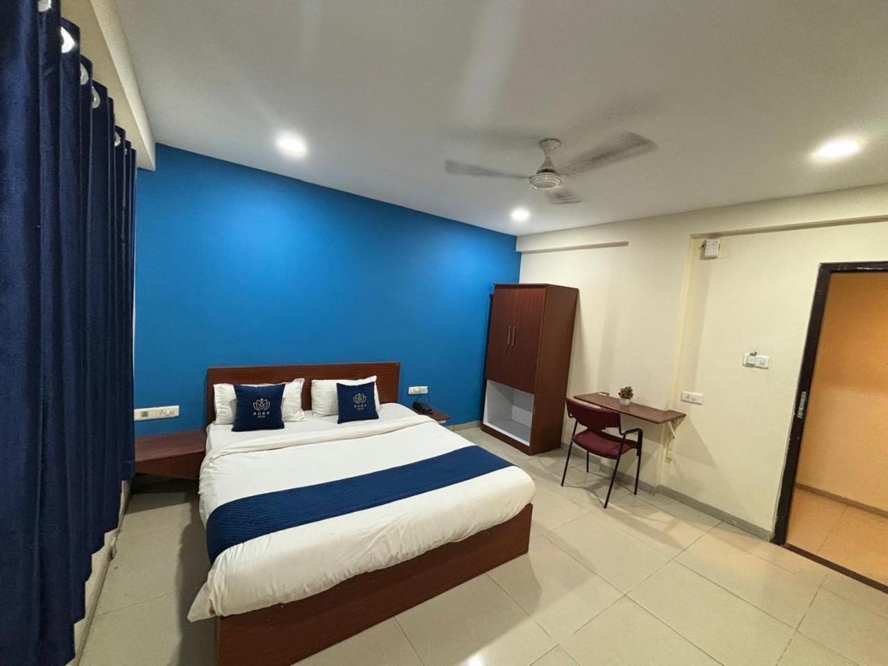Hotel Aura Inn Indore Extérieur photo